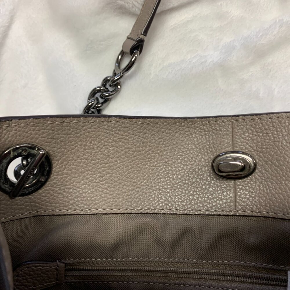 Coach Turnlock Edie Shoulder Bag β Taupe - Picture 7 of 16